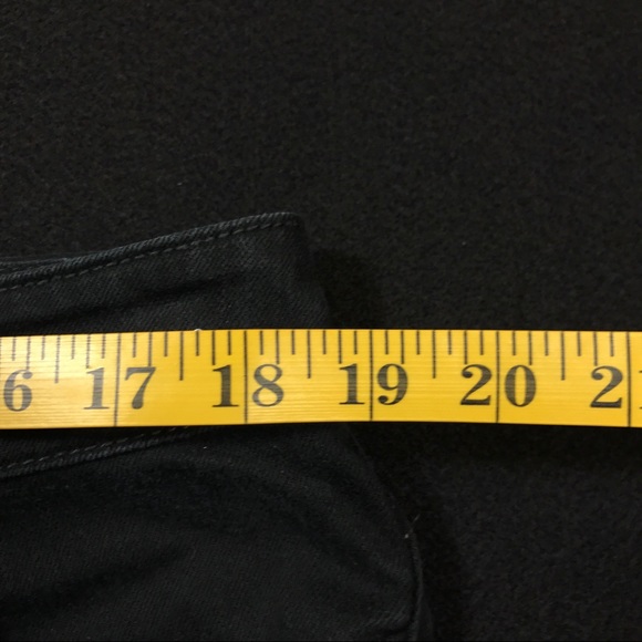 Chicos Platinum Black Denim Jeans Women Sz2 Short - Picture 5 of 8